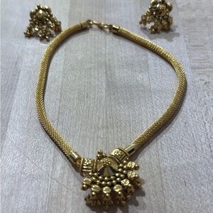 Gold-tone Statement Necklace with Pendant and Matching Earrings
